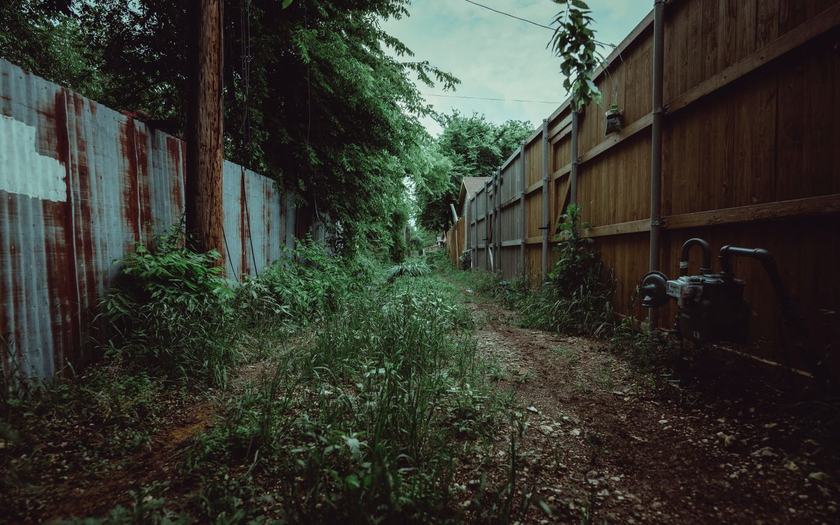 Before: Tired paving to alfresco deck